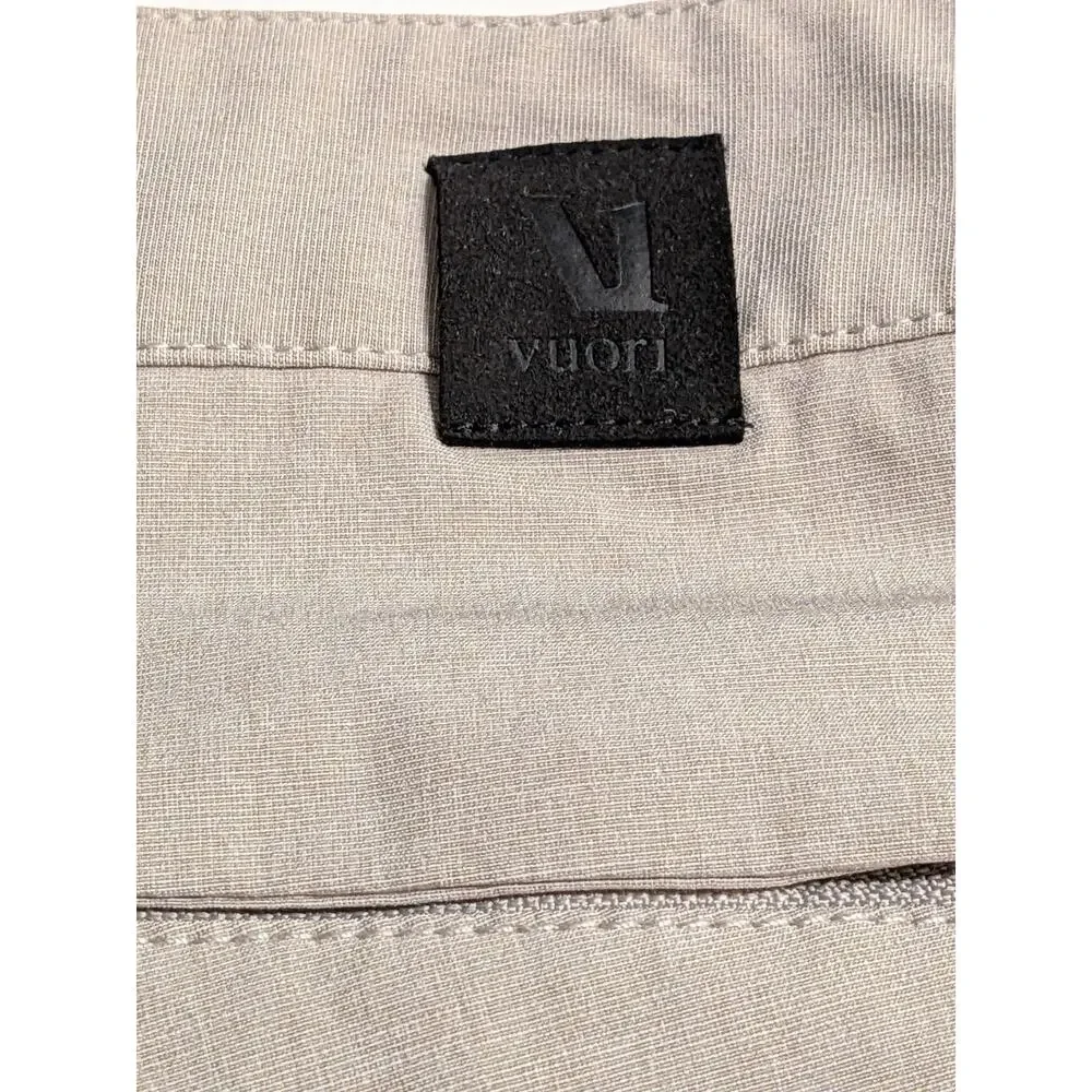 Vuori Pants Men Aim Size 30x31 Khaki Beige Performance Stretch V431 Athleisure
